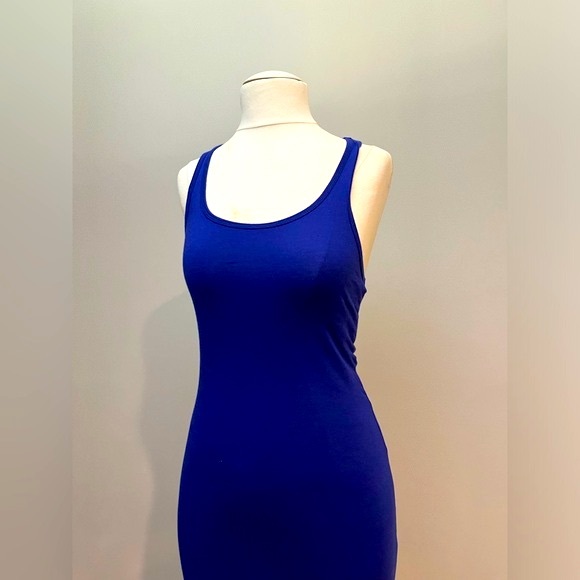 FOREVER 21 BLUE SLEEVELESS SCOOP NECK MAXI DRESS - Picture 1 of 9